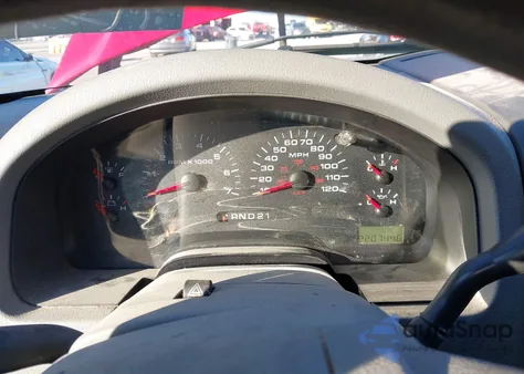 2005 Ford F-150 Xlt from USA, damaged, VIN 1FTRW14W55FA60449